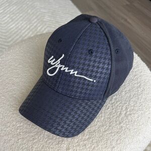 Wynn hat